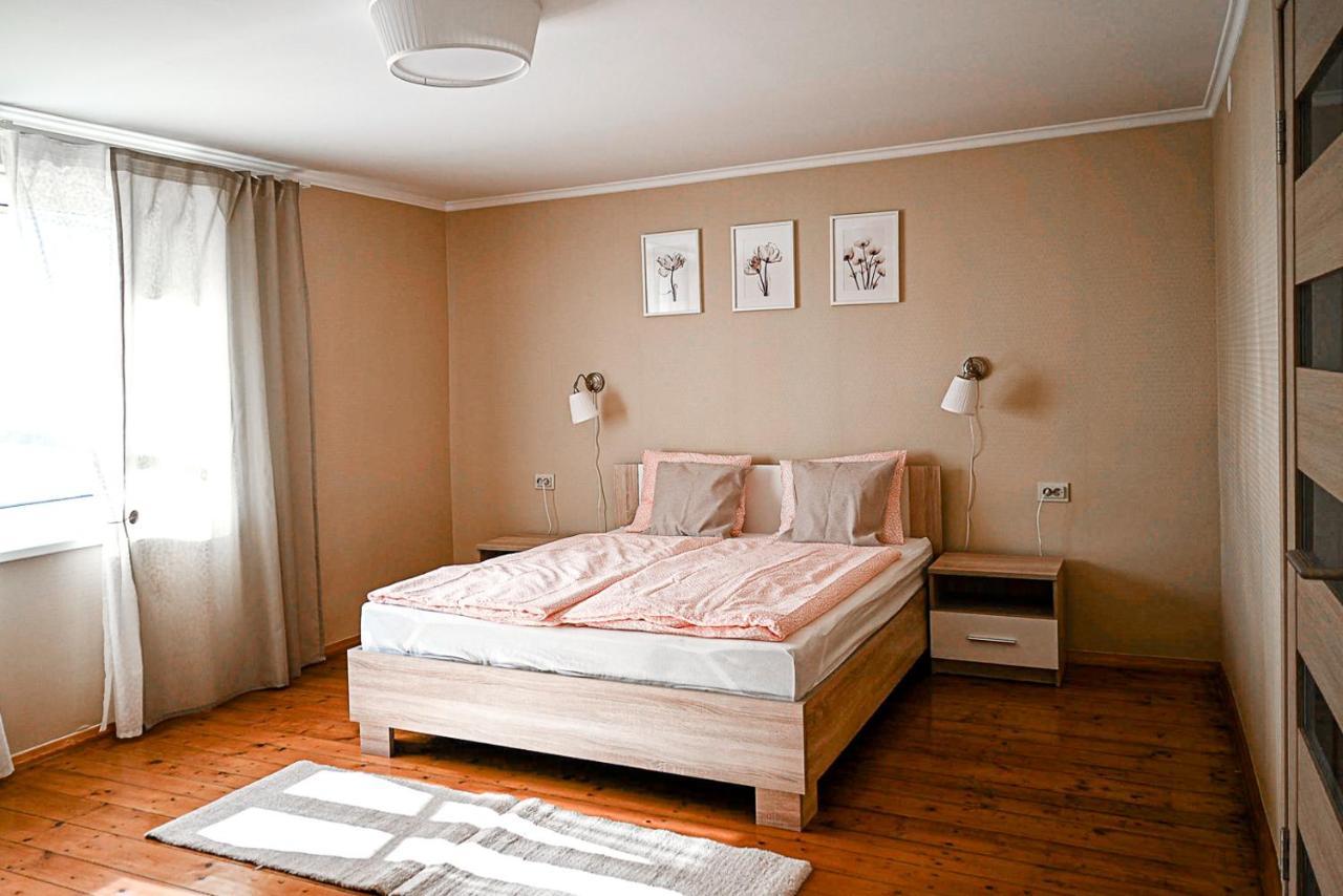 Приватна Садиба Затишок Kosson Exterior foto